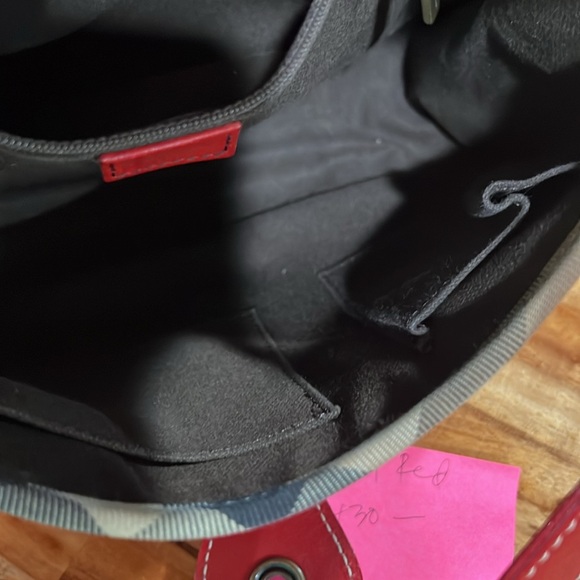 EUC Rare Burberry Leather Shoulder Bag - Picture 9 of 9